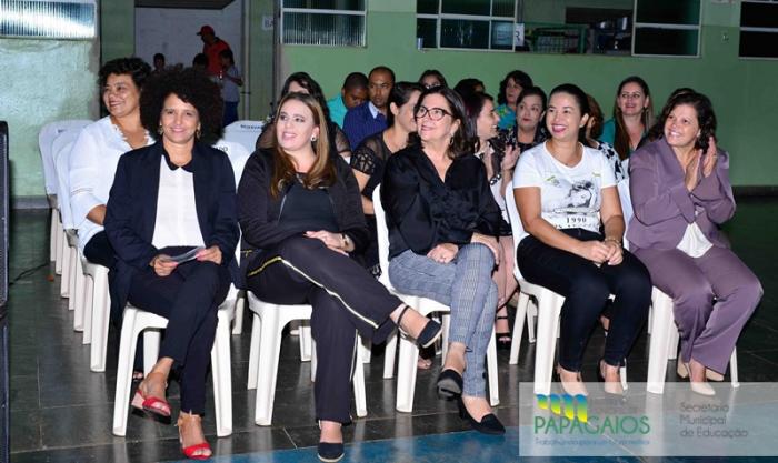 Diretoras, supervisoras, professores das Escolas da Rede Municipal, Estadual, e Particular